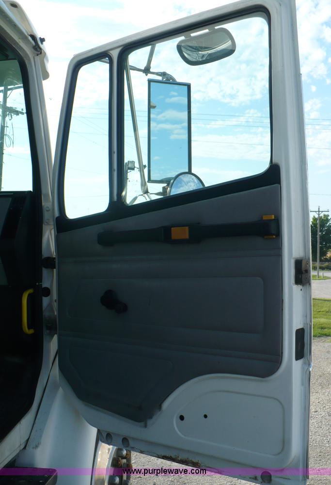 image for item A4897 1997 Freightliner FL70 box truck