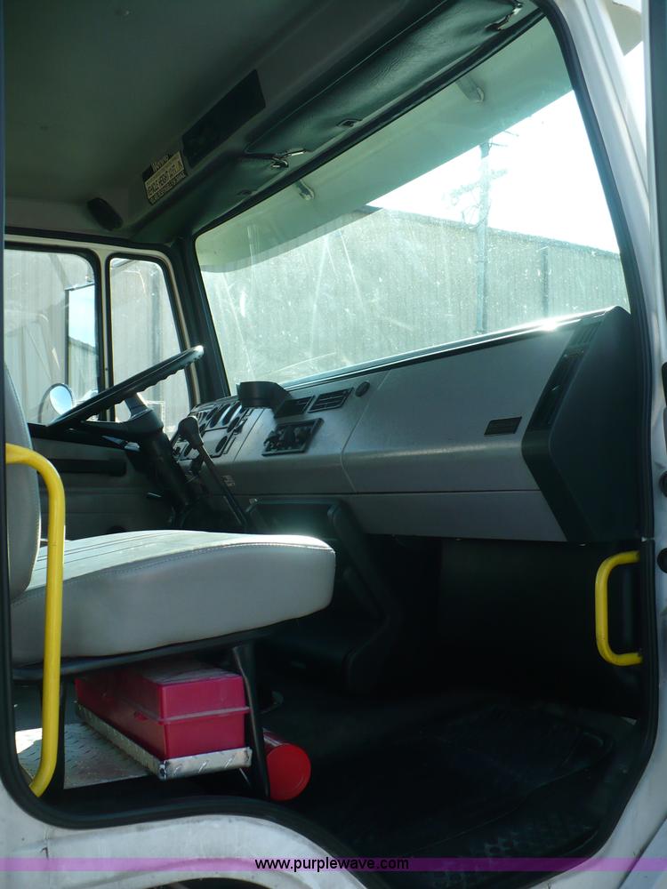 image for item A4897 1997 Freightliner FL70 box truck