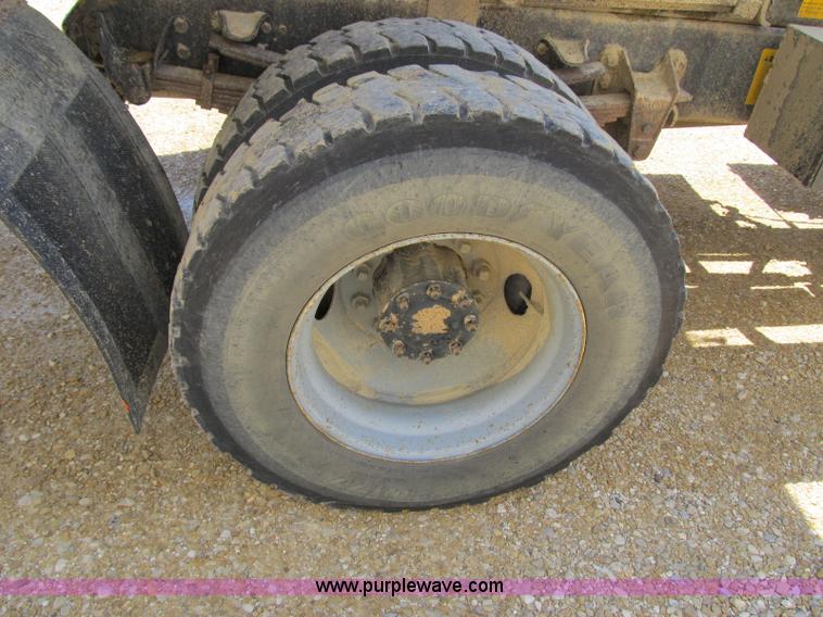 image for item A4902 1989 GMC Brigadier dump truck