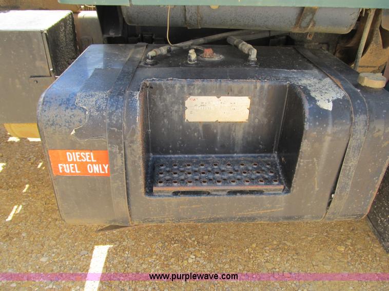 image for item A4902 1989 GMC Brigadier dump truck