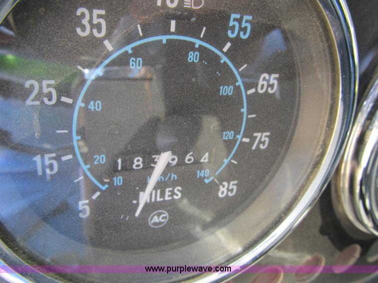 image for item A4902 1989 GMC Brigadier dump truck