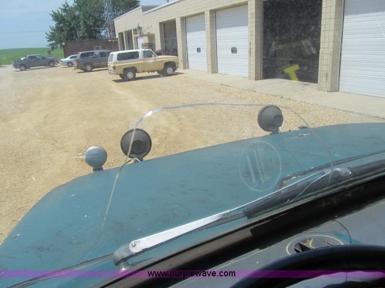 image for item A4902 1989 GMC Brigadier dump truck