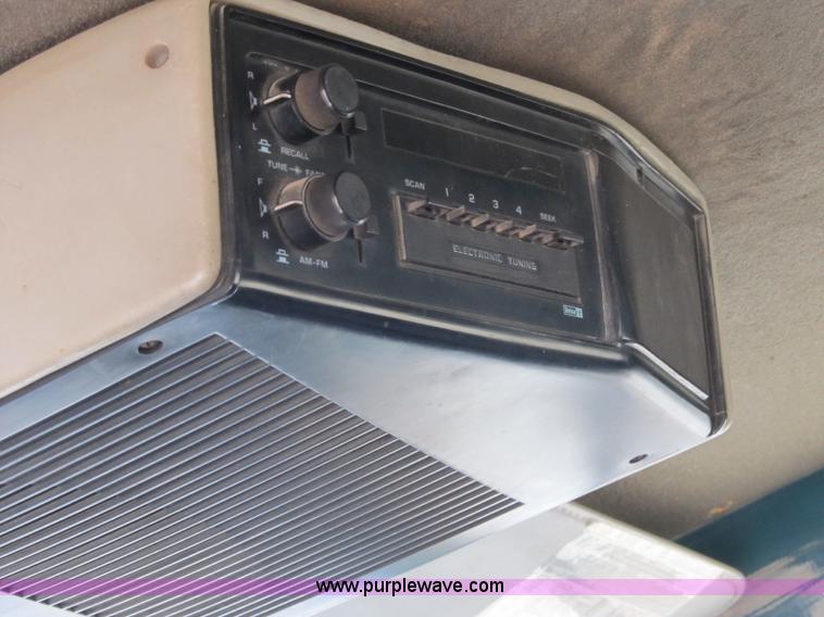 image for item A4902 1989 GMC Brigadier dump truck