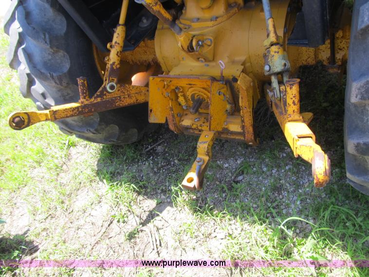 image for item A4904 1991 John Deere 2755 tractor