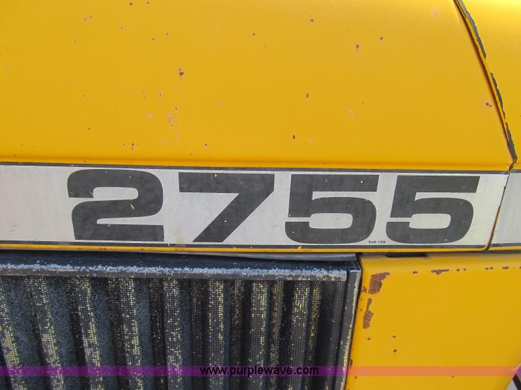 image for item A4904 1991 John Deere 2755 tractor