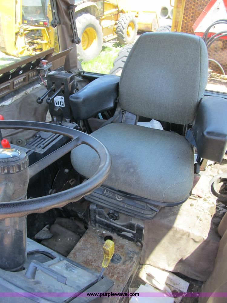 image for item A4904 1991 John Deere 2755 tractor