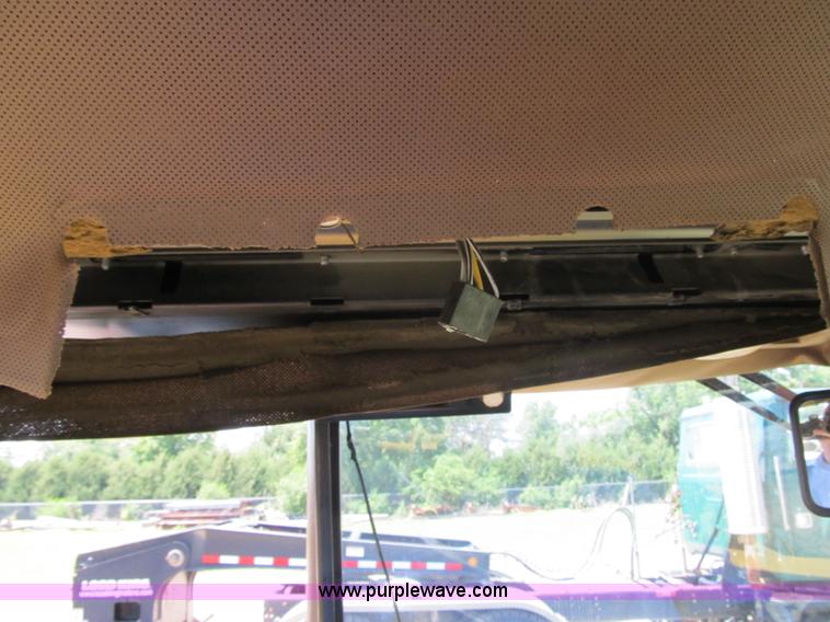 image for item A4904 1991 John Deere 2755 tractor