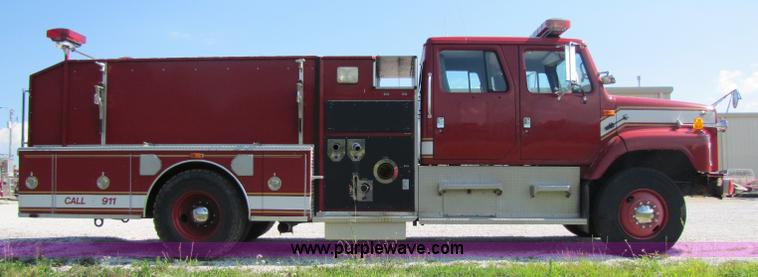 image for item A5071 1993 International 2674 fire truck
