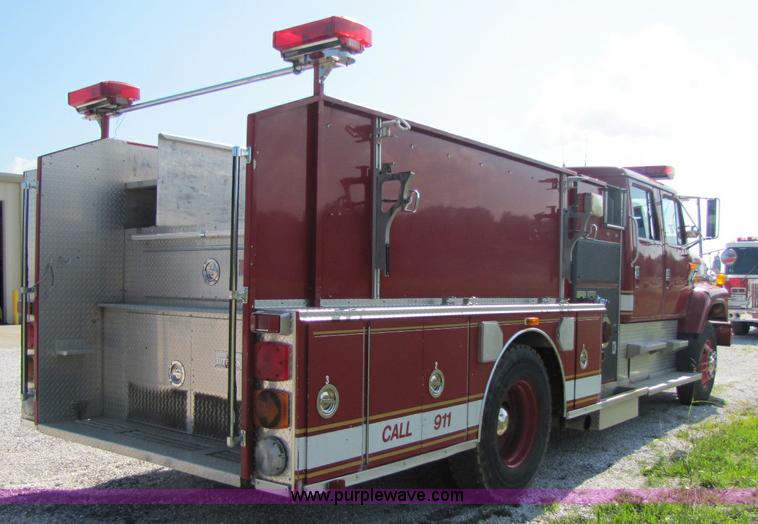 image for item A5071 1993 International 2674 fire truck