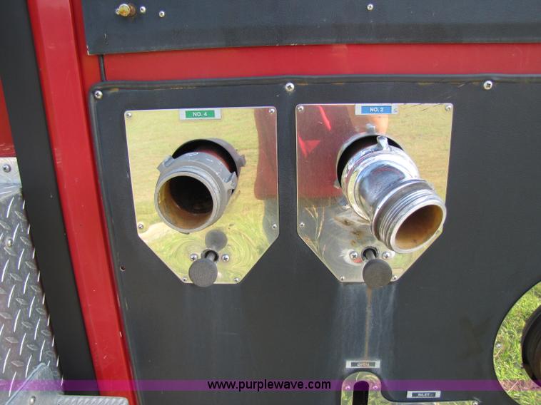 image for item A5071 1993 International 2674 fire truck