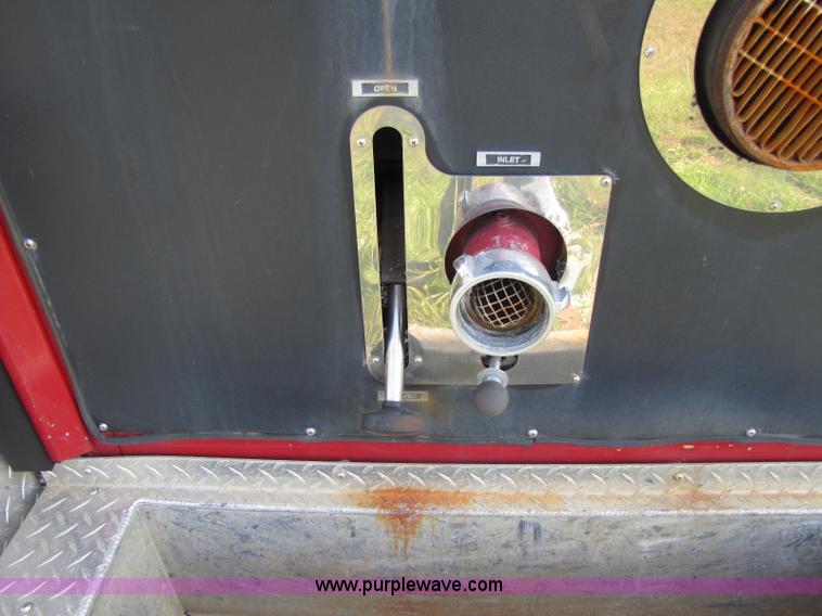 image for item A5071 1993 International 2674 fire truck