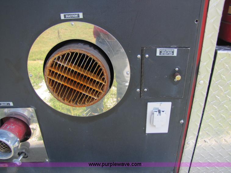 image for item A5071 1993 International 2674 fire truck