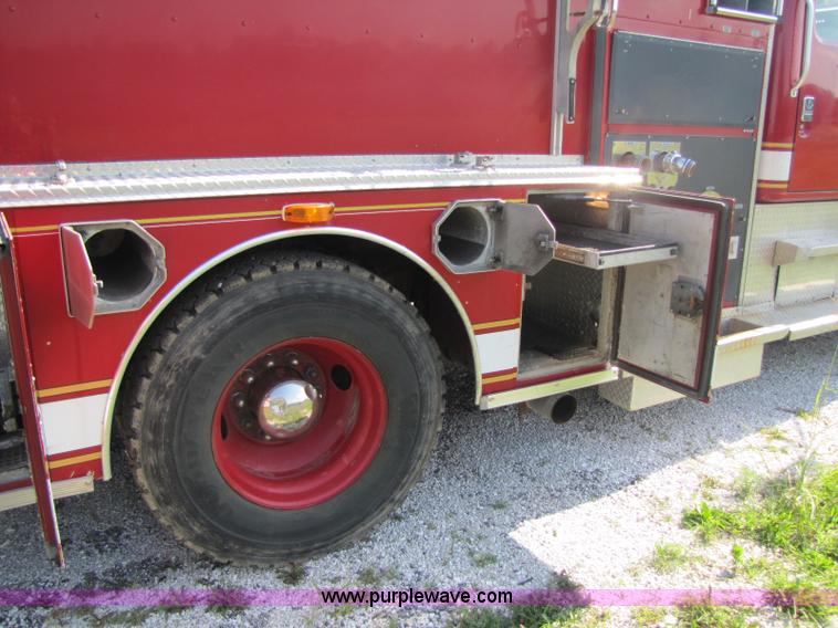 image for item A5071 1993 International 2674 fire truck