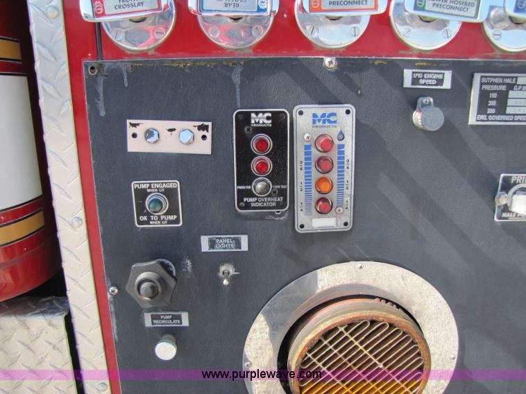image for item A5071 1993 International 2674 fire truck