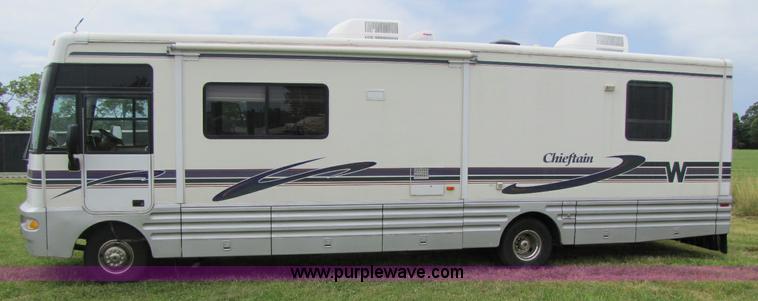 image for item A5093 1998 Winnebago Chieftain RV motor home
