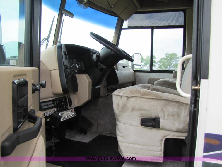 image for item A5093 1998 Winnebago Chieftain RV motor home