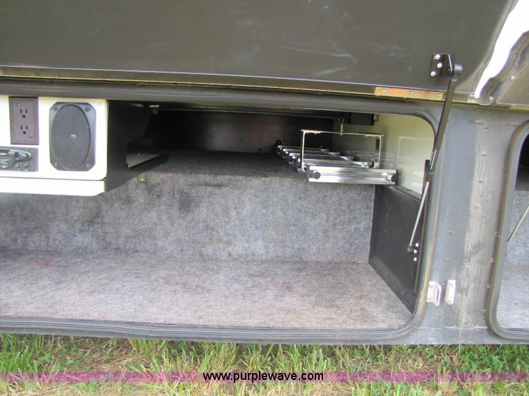 image for item A5093 1998 Winnebago Chieftain RV motor home