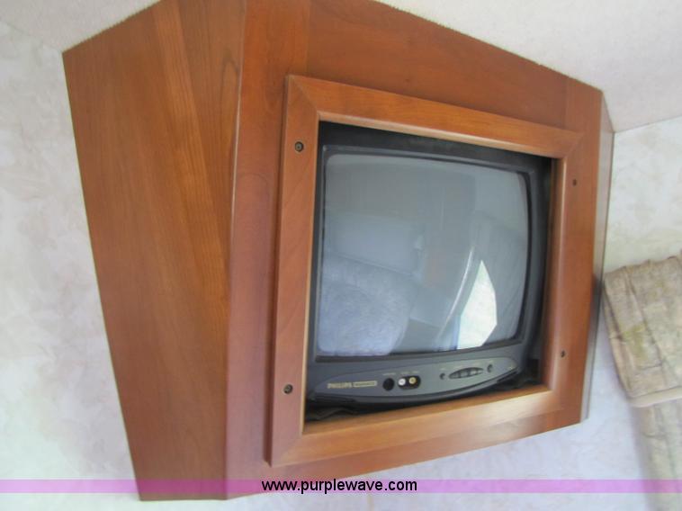 image for item A5093 1998 Winnebago Chieftain RV motor home