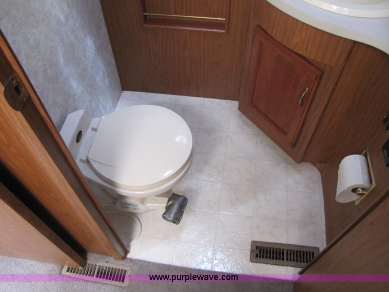 image for item A5093 1998 Winnebago Chieftain RV motor home