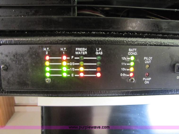 image for item A5093 1998 Winnebago Chieftain RV motor home