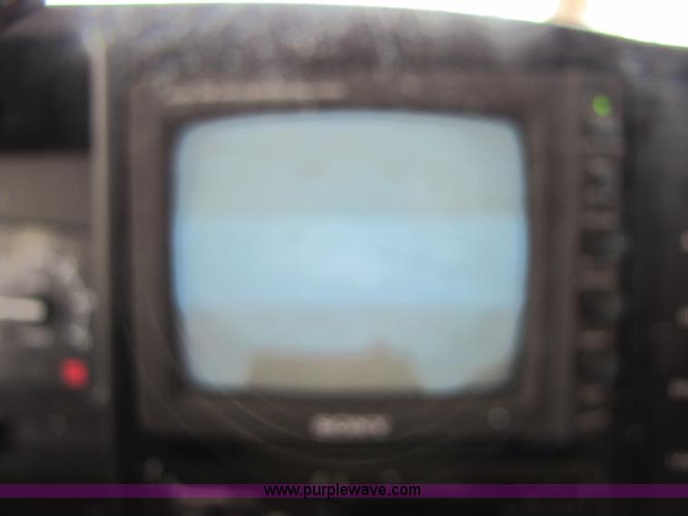 image for item A5093 1998 Winnebago Chieftain RV motor home