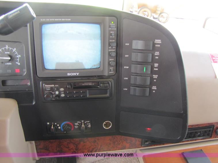 image for item A5093 1998 Winnebago Chieftain RV motor home