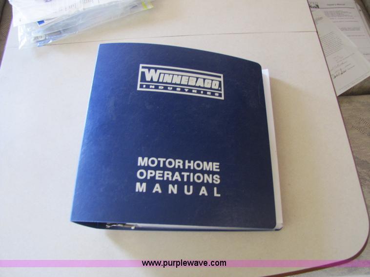 image for item A5093 1998 Winnebago Chieftain RV motor home