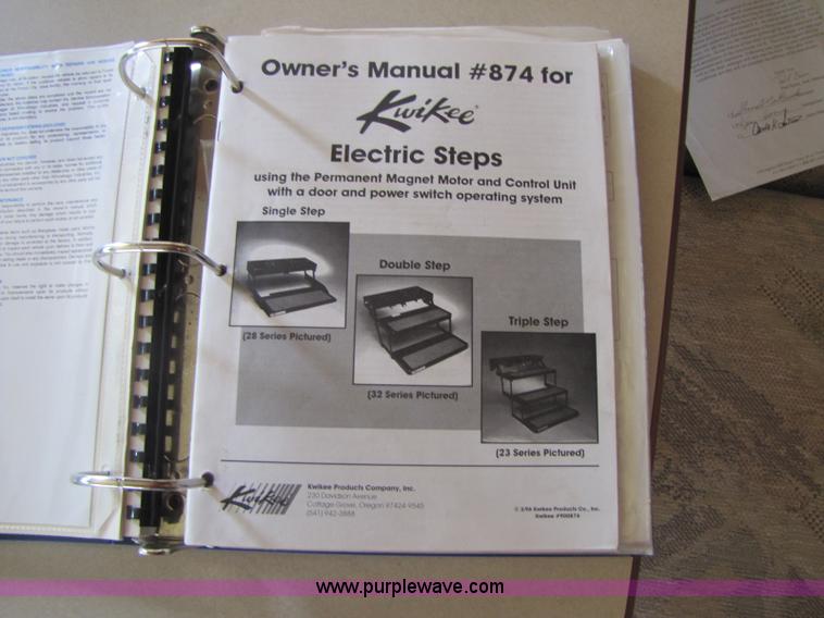 image for item A5093 1998 Winnebago Chieftain RV motor home