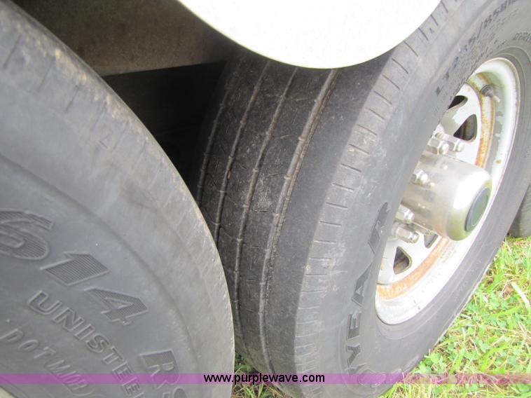 image for item A5095 2006 Millennium 35' triple axle cargo trailer