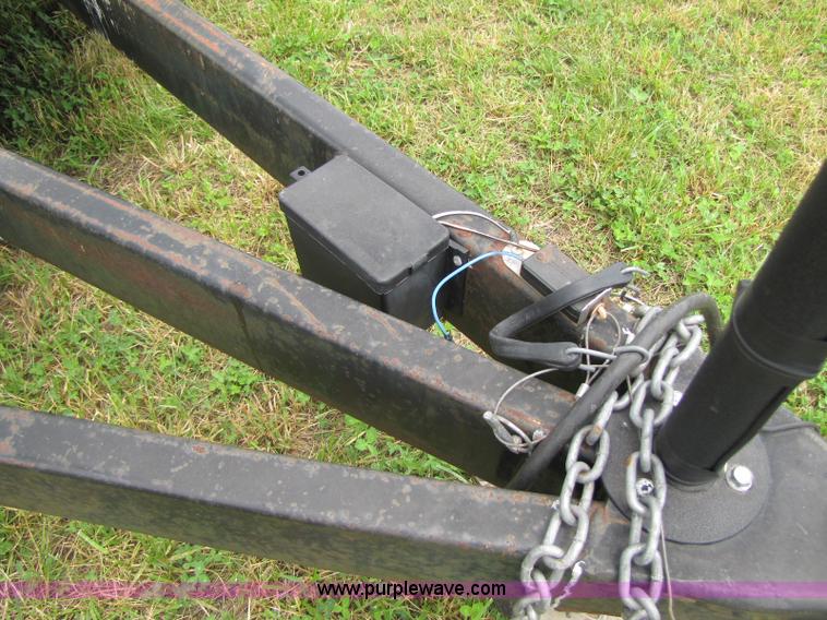 image for item A5095 2006 Millennium 35' triple axle cargo trailer