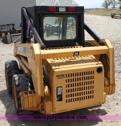 image for item A9304 John Deere 6675 skid loader
