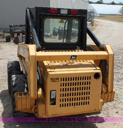 image for item A9304 John Deere 6675 skid loader