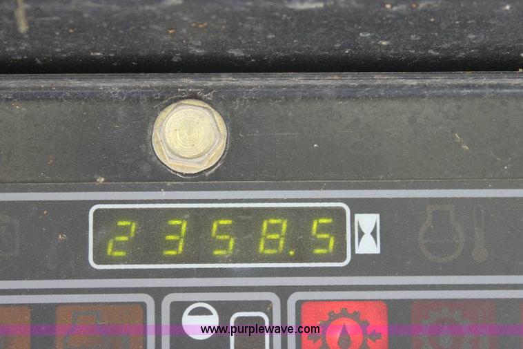 image for item A9304 John Deere 6675 skid loader