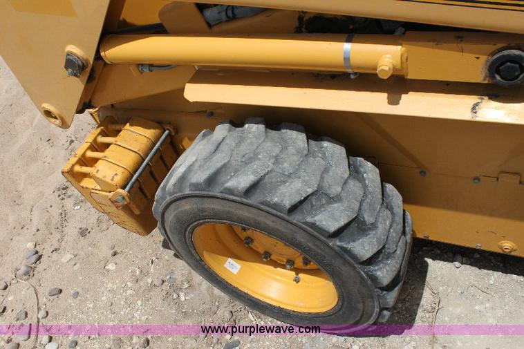 image for item A9304 John Deere 6675 skid loader