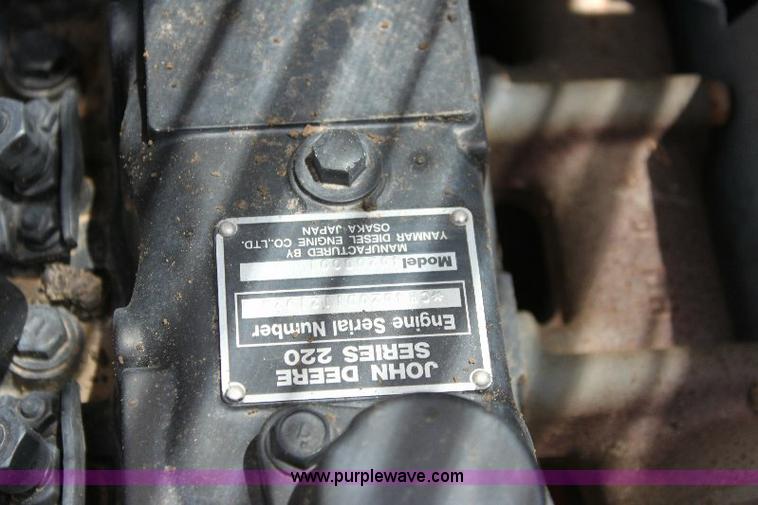 image for item A9304 John Deere 6675 skid loader