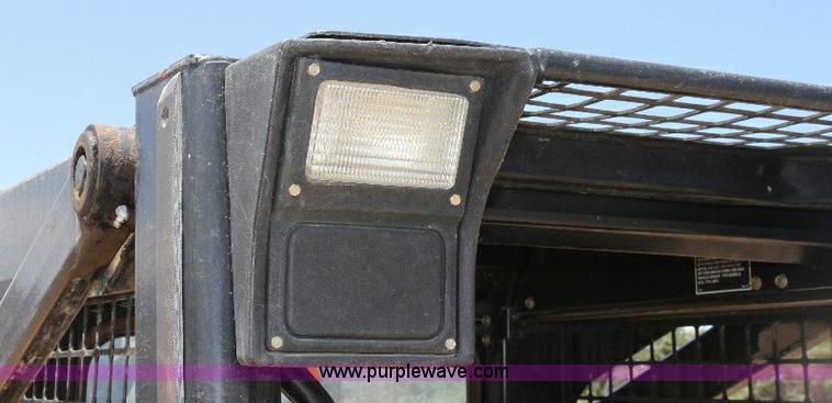 image for item A9304 John Deere 6675 skid loader