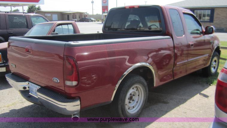 image for item A9365 2002 Ford F150 extended cab pickup truck