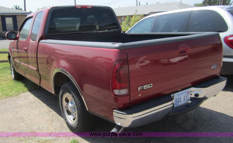 image for item A9365 2002 Ford F150 extended cab pickup truck