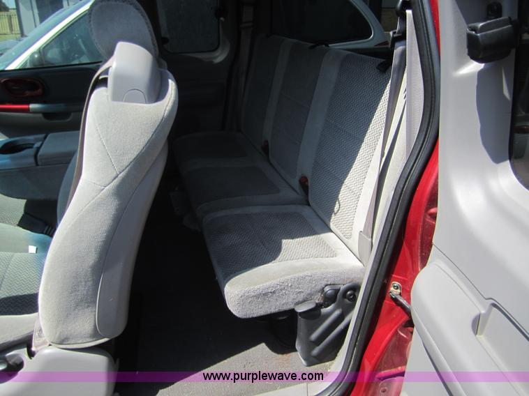 image for item A9365 2002 Ford F150 extended cab pickup truck