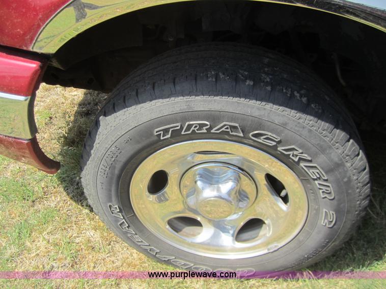 image for item A9365 2002 Ford F150 extended cab pickup truck