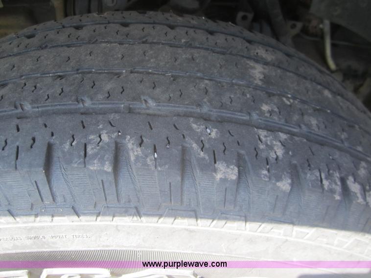 image for item A9365 2002 Ford F150 extended cab pickup truck