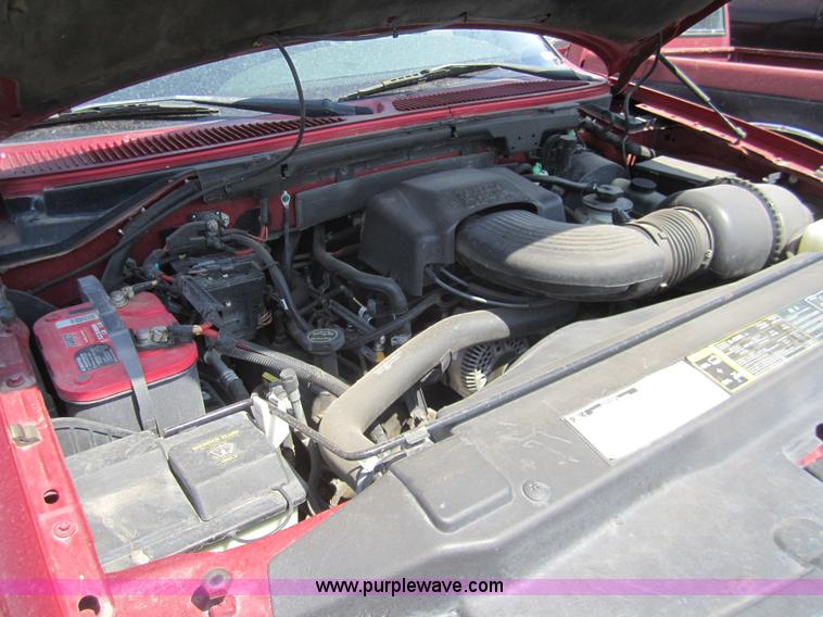 image for item A9365 2002 Ford F150 extended cab pickup truck