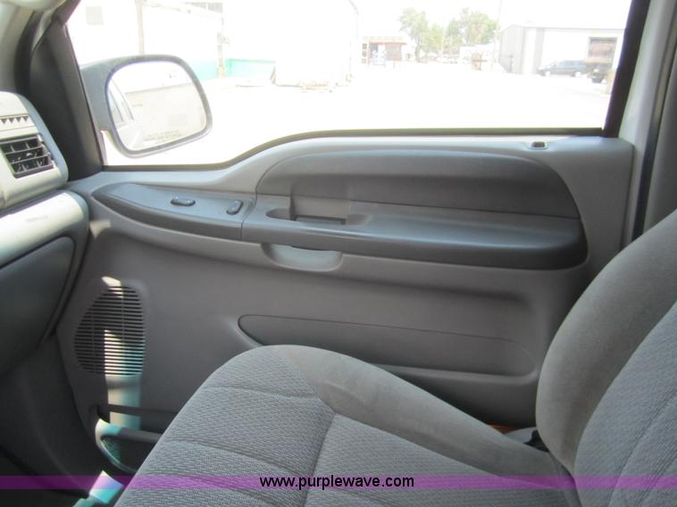 image for item A9366 2001 Ford Excursion XLT SUV