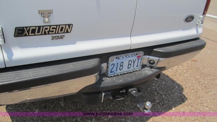 image for item A9366 2001 Ford Excursion XLT SUV