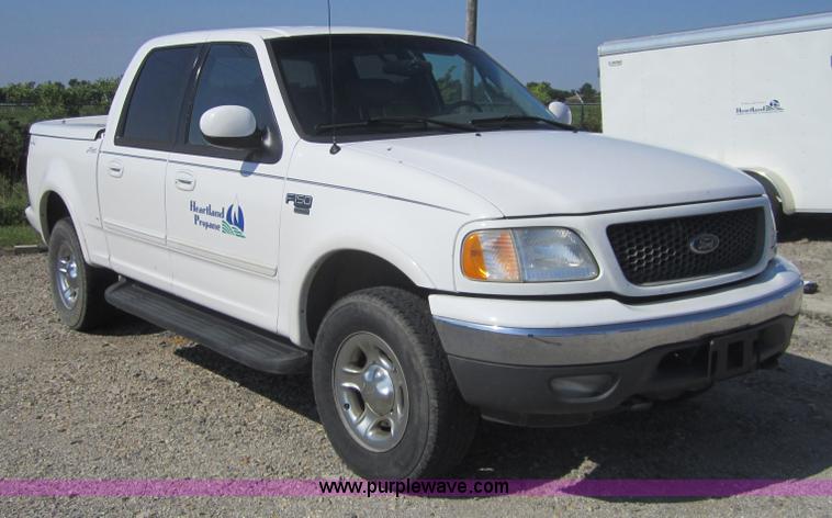image for item A9561 2001 Ford F150 crew cab pickup truck