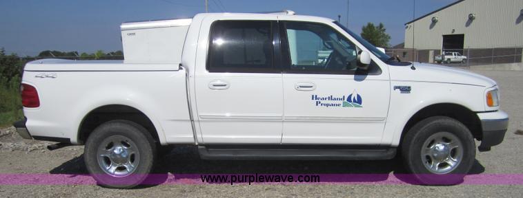 image for item A9561 2001 Ford F150 crew cab pickup truck