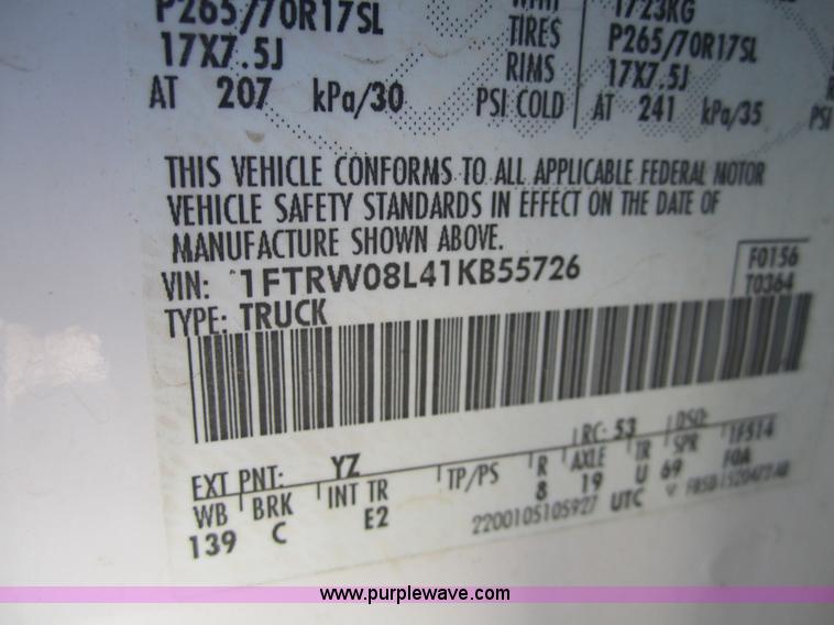 image for item A9561 2001 Ford F150 crew cab pickup truck