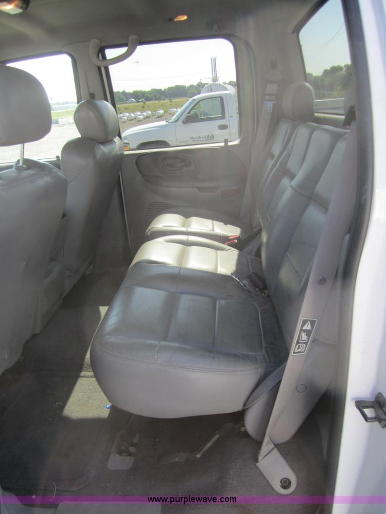 image for item A9561 2001 Ford F150 crew cab pickup truck