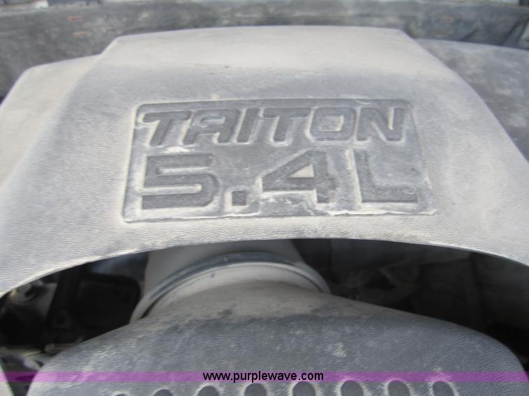 image for item A9561 2001 Ford F150 crew cab pickup truck