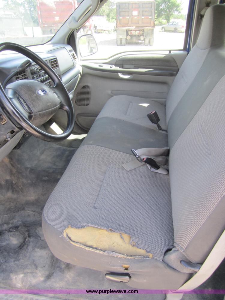 image for item A9566 2003 Ford F250 XLT Super Duty crew cab pickup truck